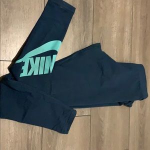 NIKE Leggings
